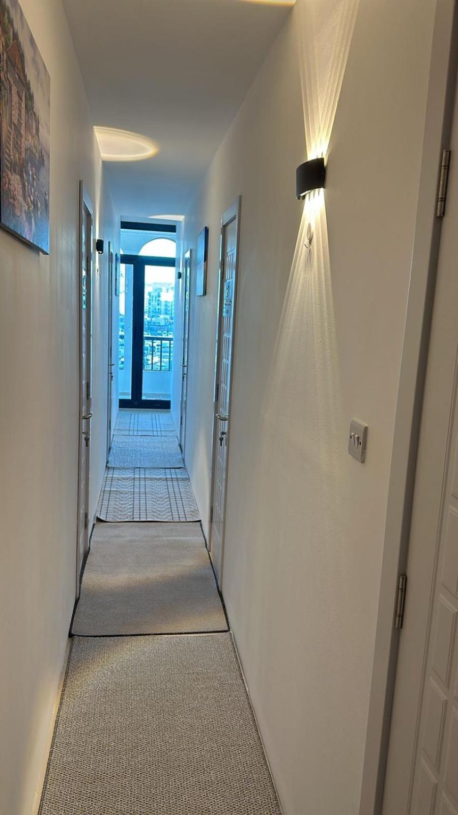 Four Stars Hostel Dubai Esterno foto