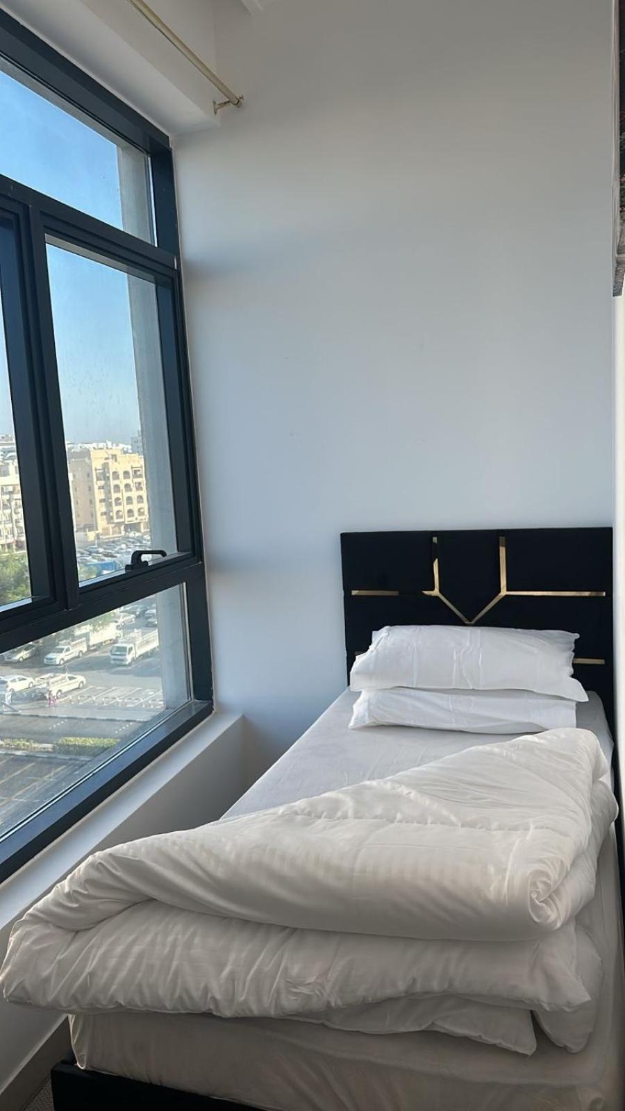 Four Stars Hostel Dubai Esterno foto
